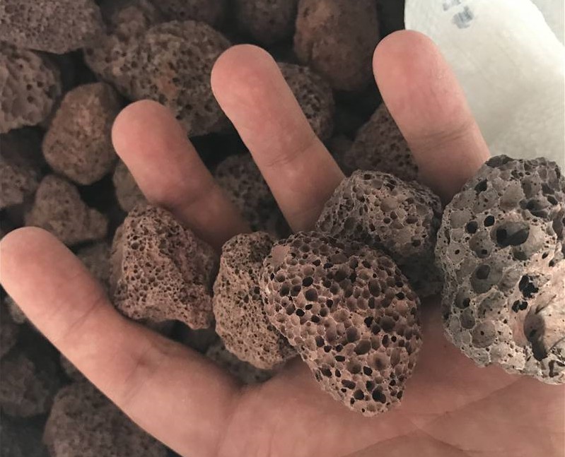 無土栽培基質--火山巖顆粒.jpg 無土栽培基質--火山巖顆粒.jpg